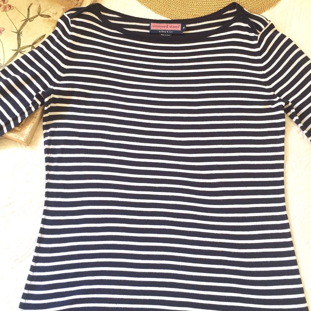 Vineyard Vines Light Weight Striped Sweater - Picture 2 of 8